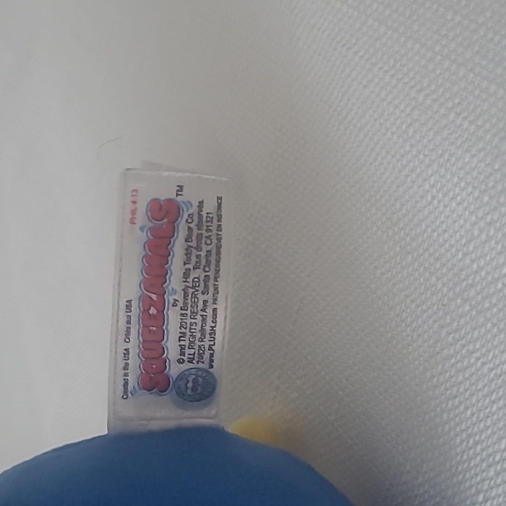 Squeezamals Plush Blue Penguin 3.5” figure Very Cute And Cuddly Big Bright Eyes - Picture 3 of 3